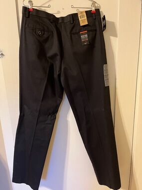 DOCKERS ESSENTIAL KHAKI STRAIGHT FIT D2- men's black pants  34x32 new
